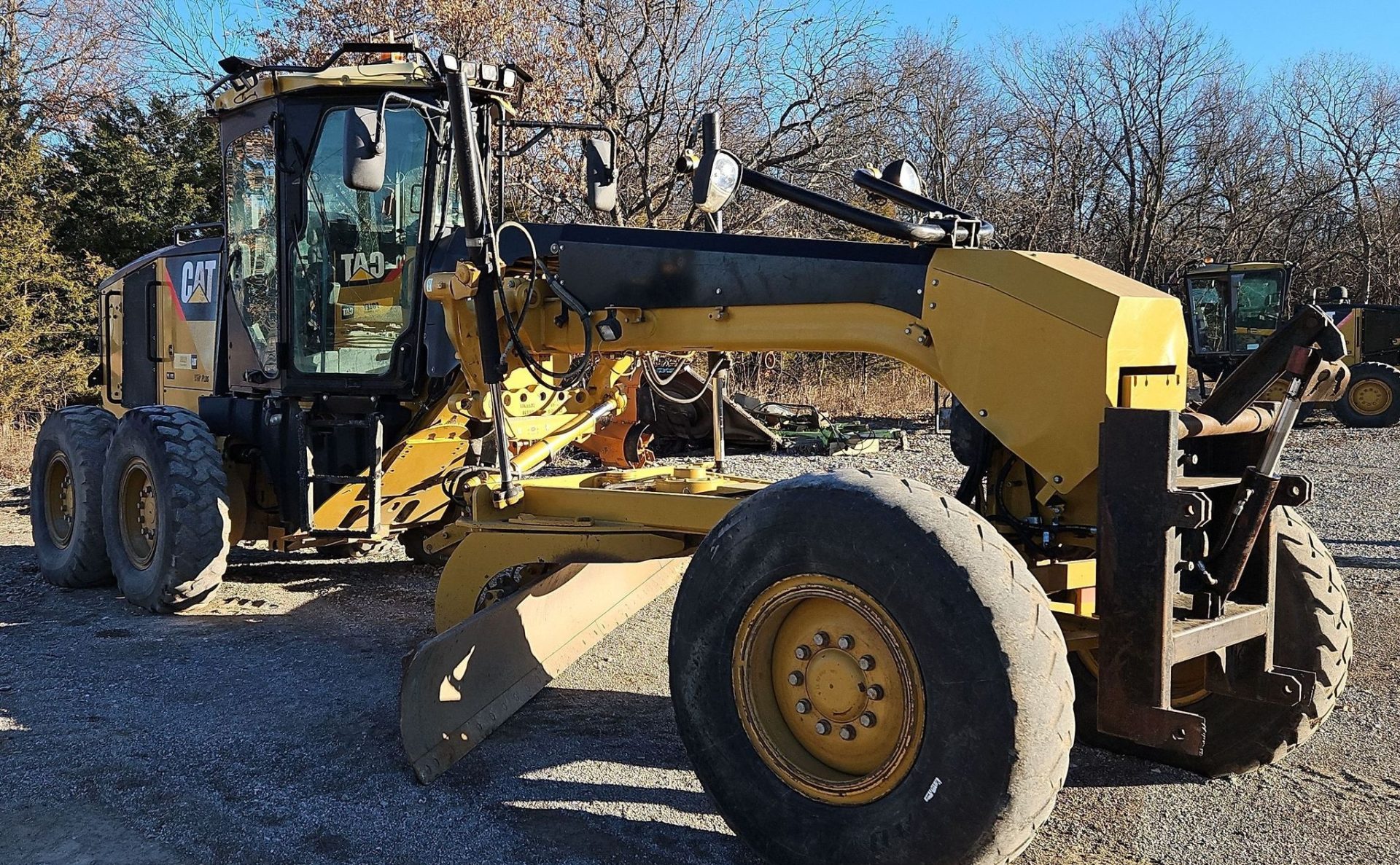 2010 Caterpillar 12M - photo 1