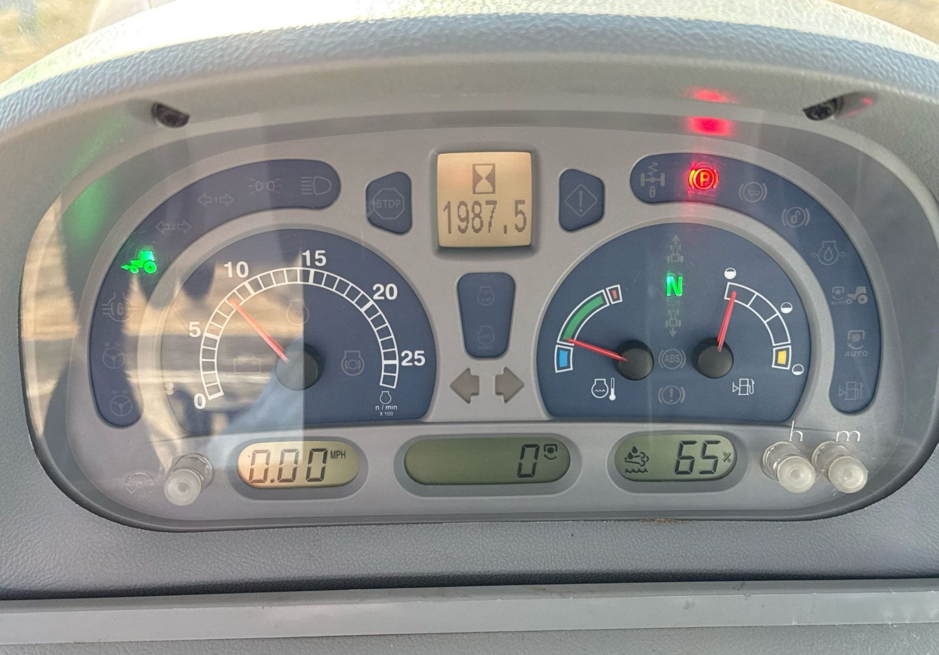 2016 New Holland T7.290 - photo 1