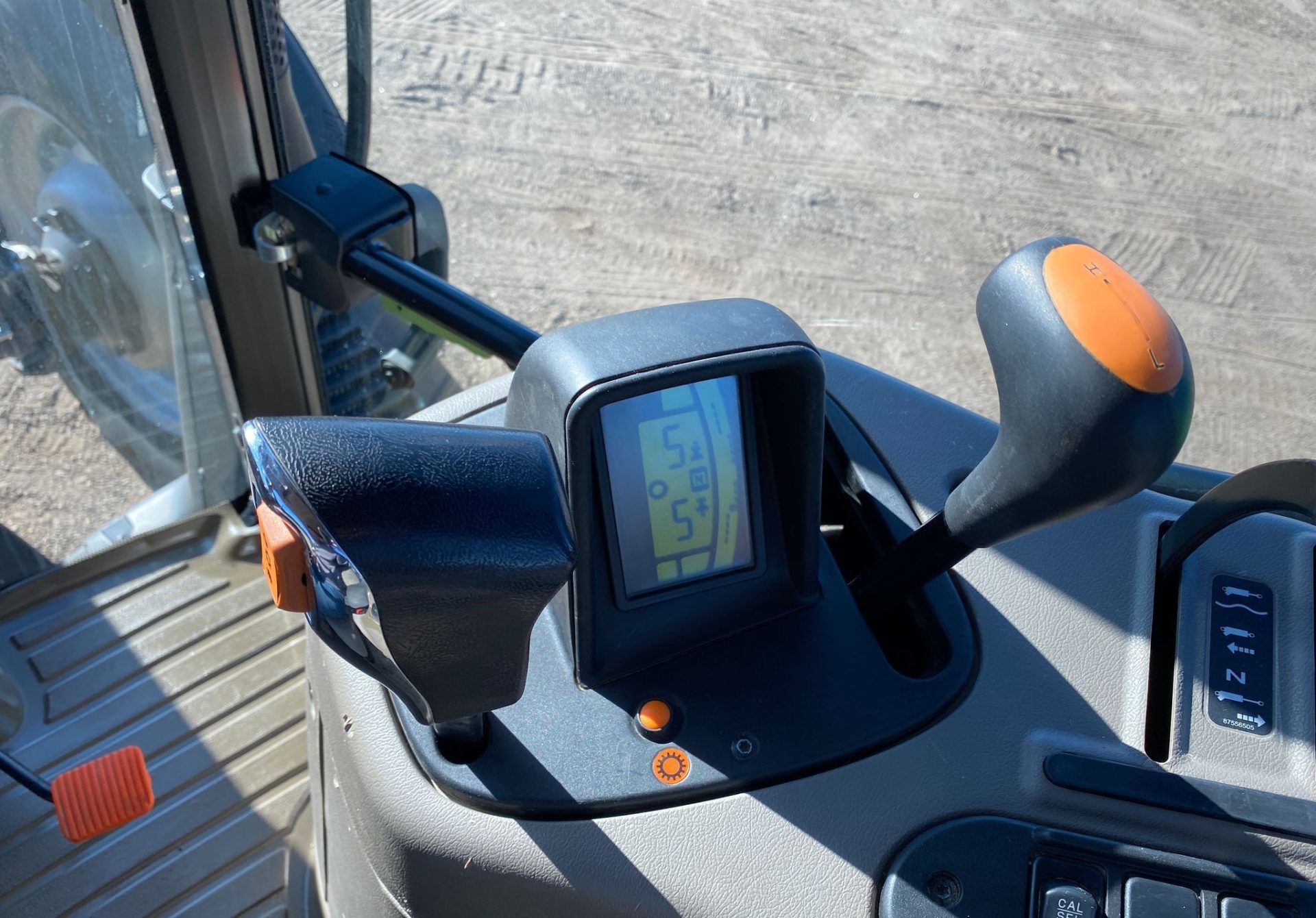 2018 Case IH Maxxum 125 - photo 1