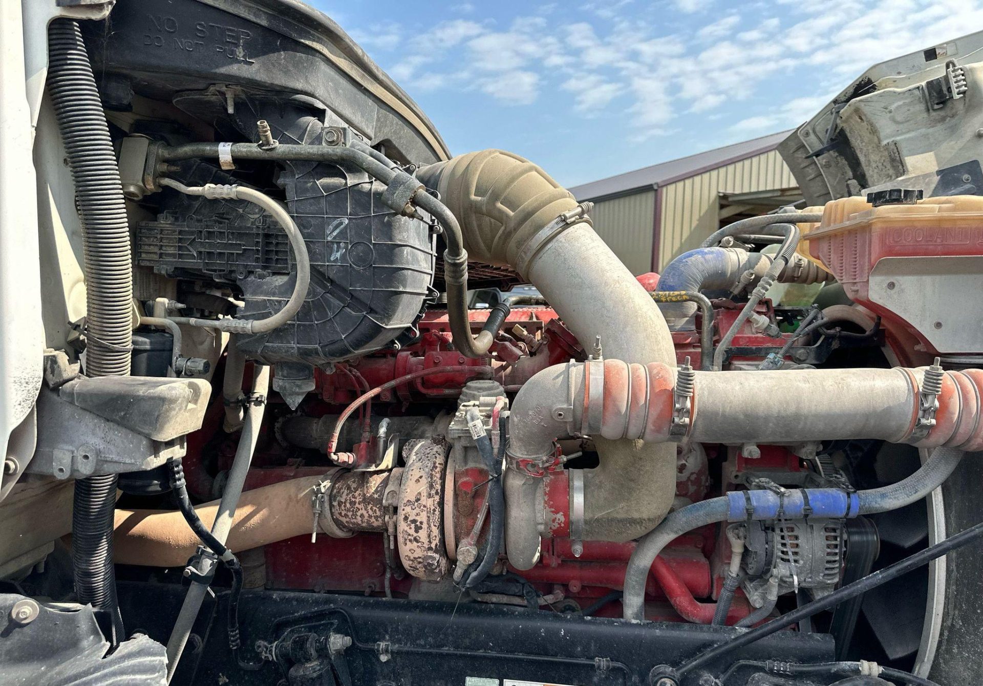2015 Peterbilt 567 - photo 1