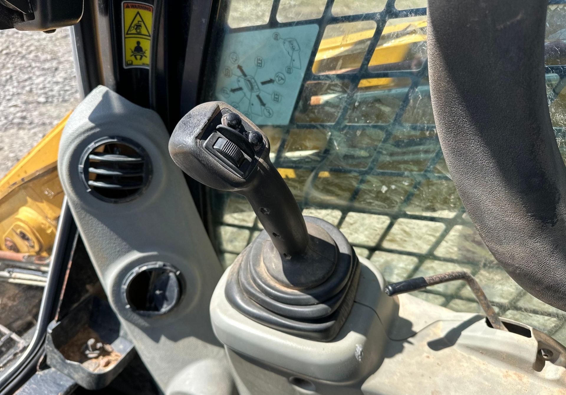 2011 Caterpillar 299C - photo 1