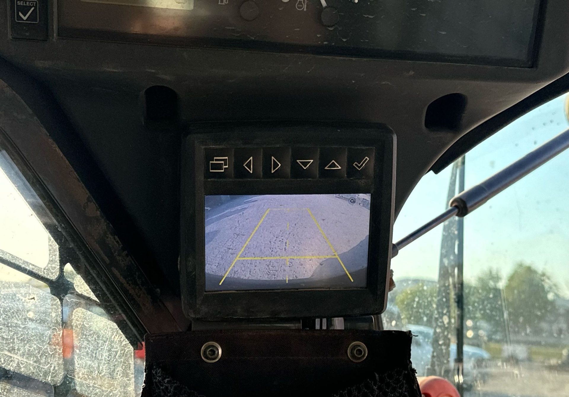 2020 John Deere 333G - photo 1