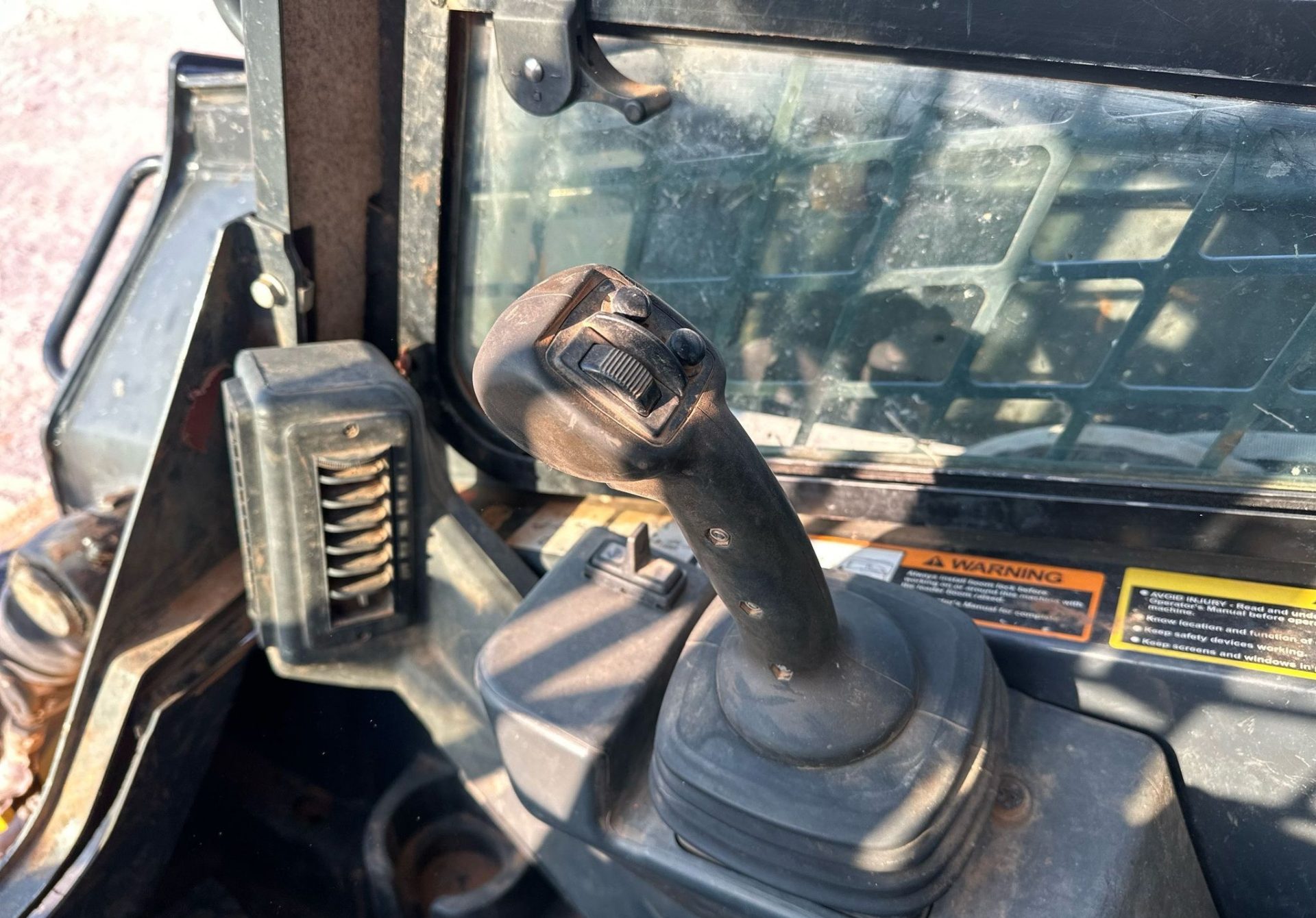 2020 John Deere 333G - photo 1