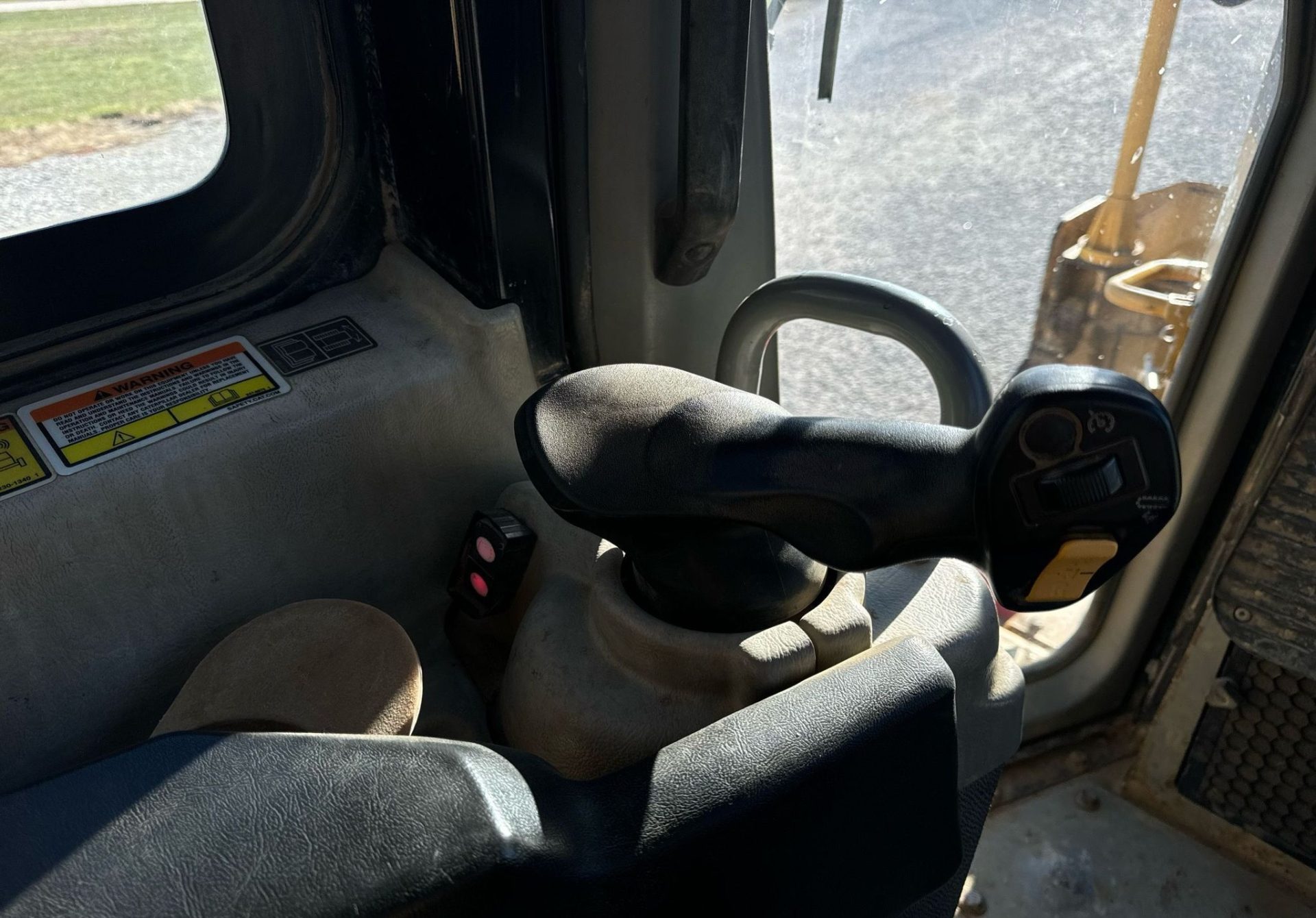 2011 Caterpillar D6T XL - photo 1