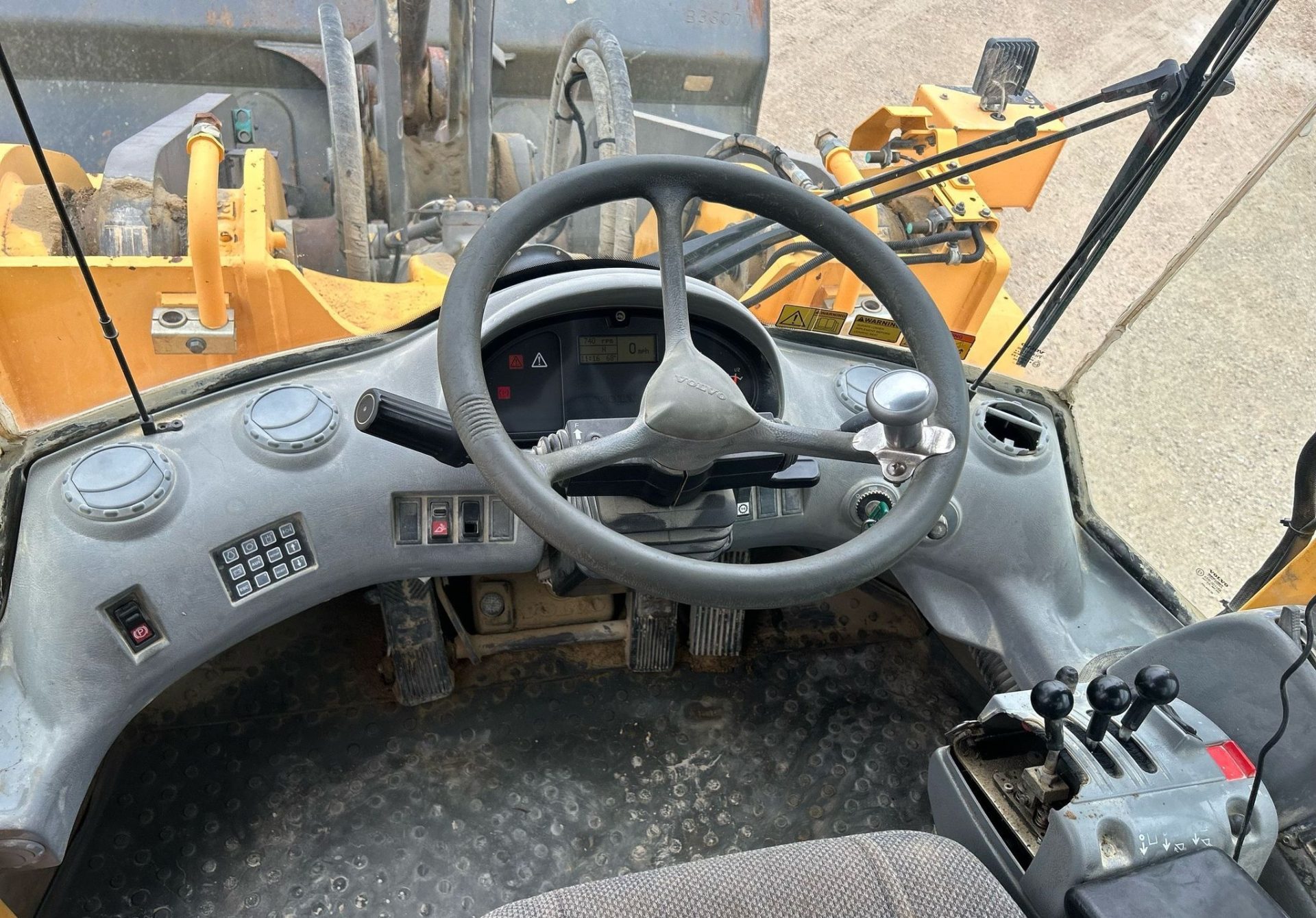 2007 Volvo L180E - photo 1