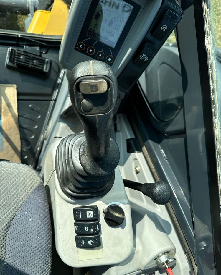 2016 John Deere 50G - photo 1
