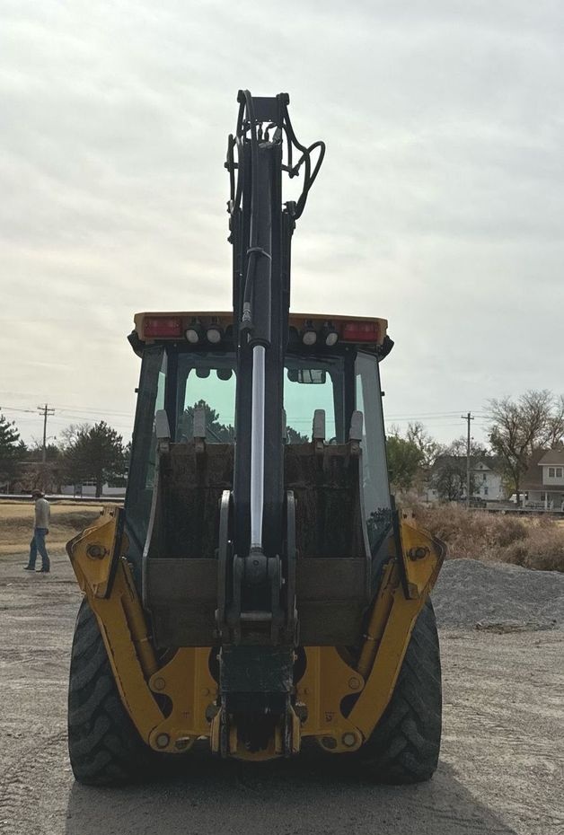 2010 John Deere 310J - photo 1